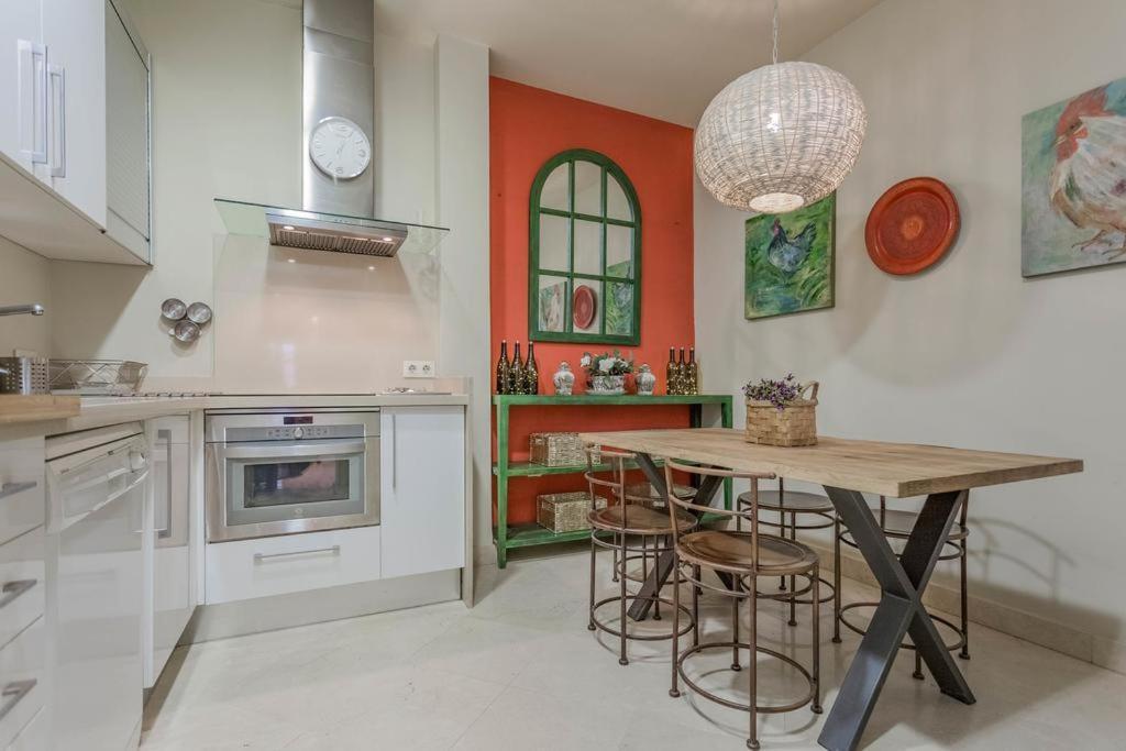 Fam Sevillian Townhouse — Photos 1